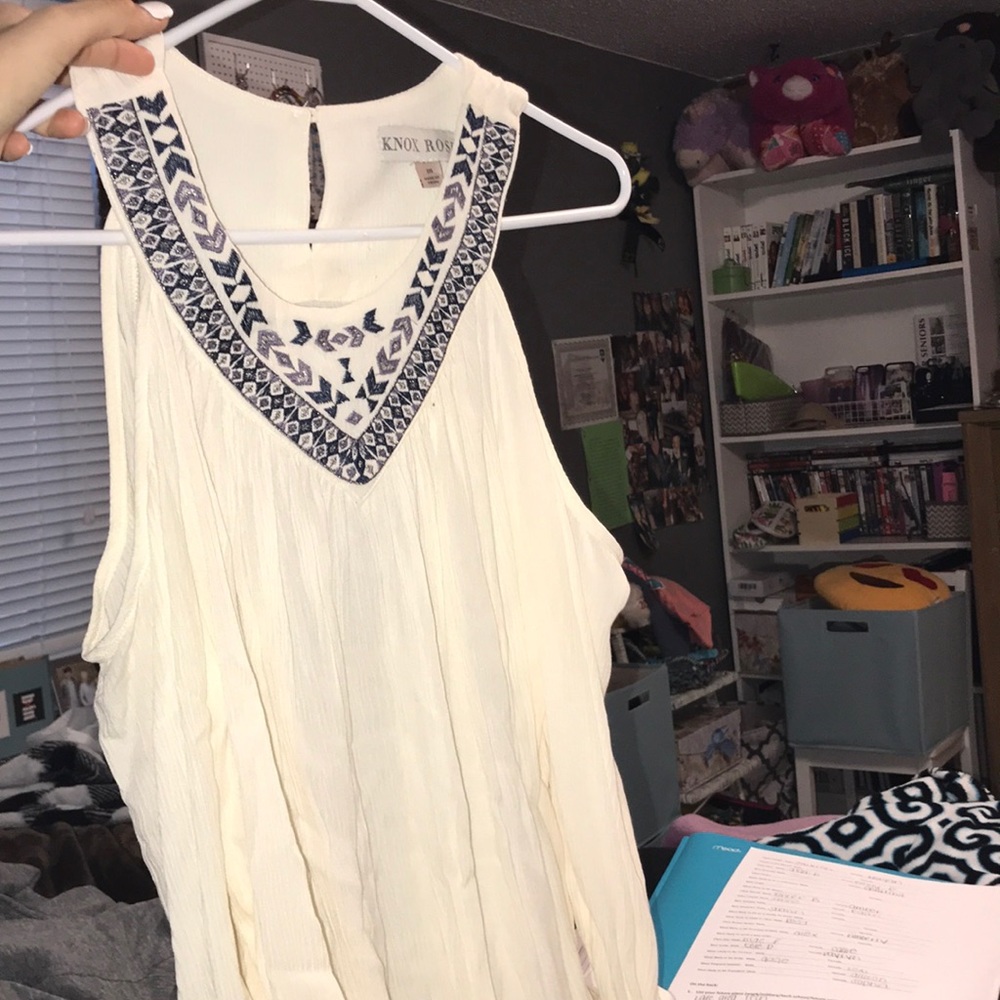 Design cold shoulder top